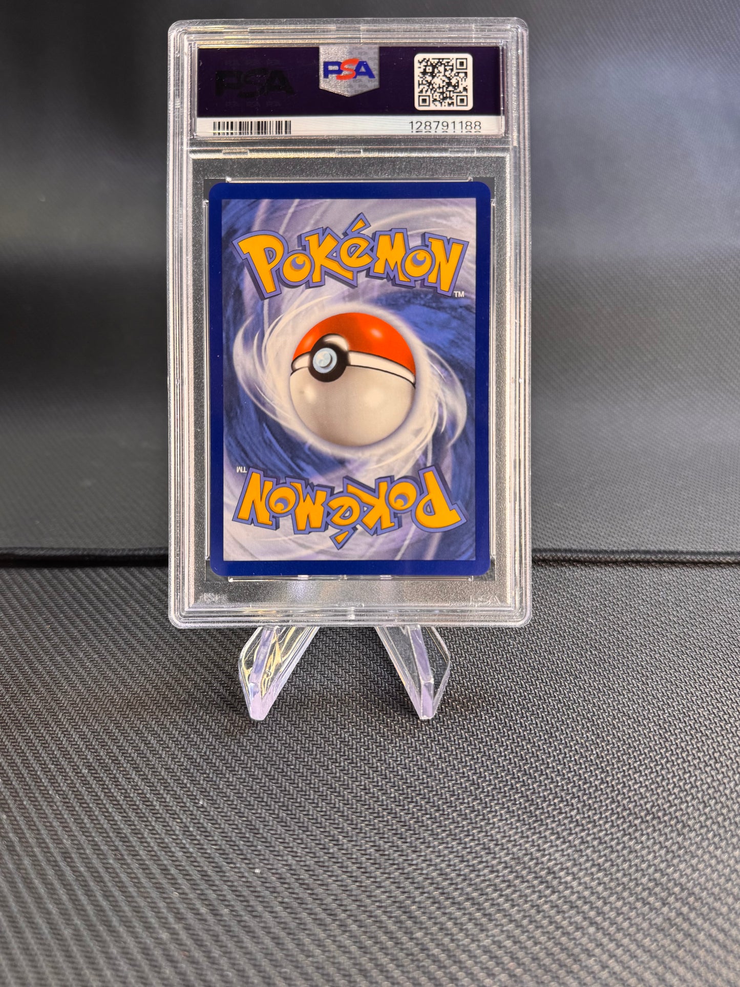 2021 Pokemon Evolving Skies Leafeon Vmax PSA 9 205/203